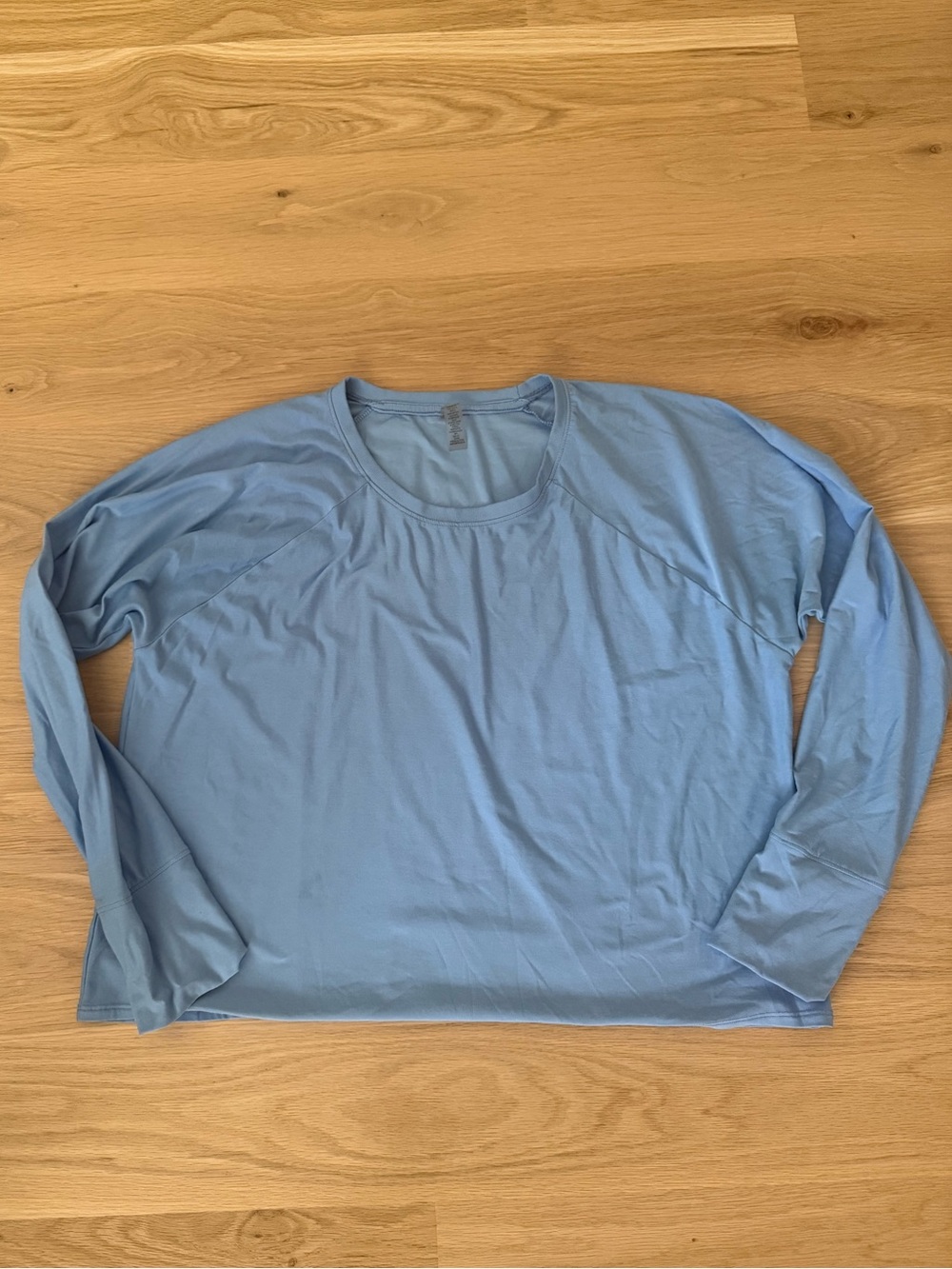 Beyond Yoga Light Blue Long-Sleeve Women’s Shirt - Size Large